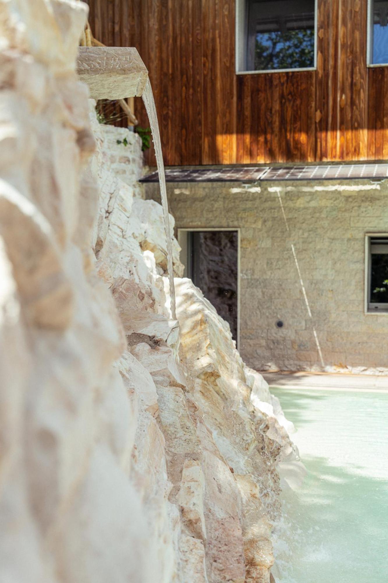 La Forestale Luxury Ecolodge Piano Terra- Appt Acqualagna Exterior foto