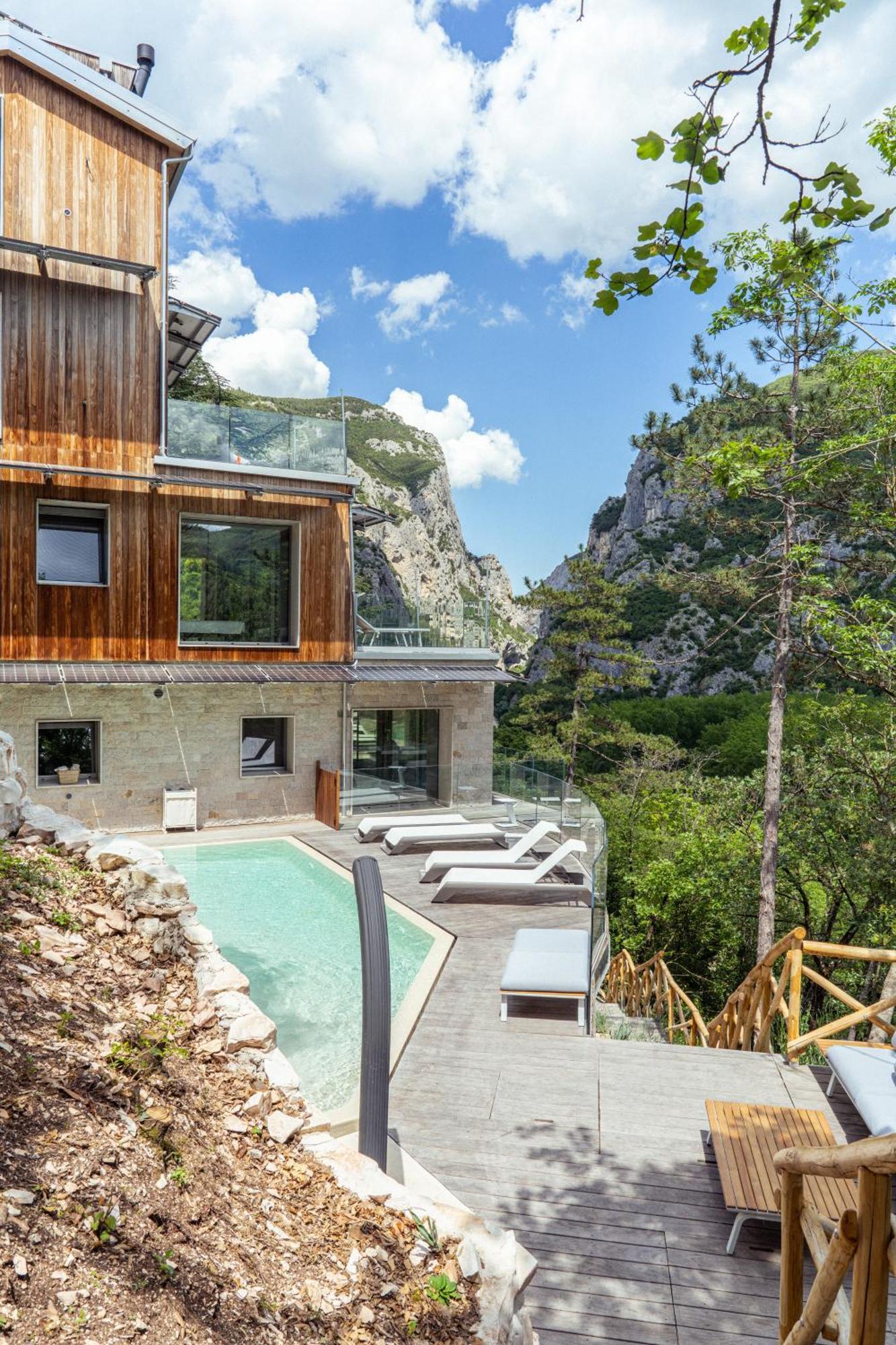 La Forestale Luxury Ecolodge Piano Terra- Appt Acqualagna Exterior foto